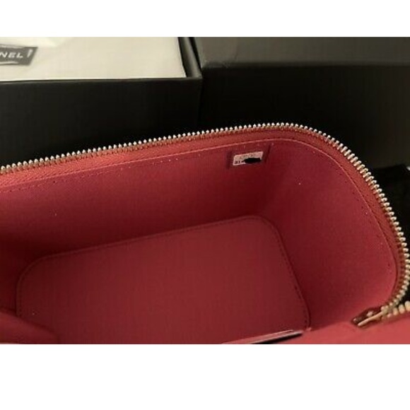 CHANEL 21A Top Handle Small Vanity on Chain BNIB FULL SET - Picture 11 of 12